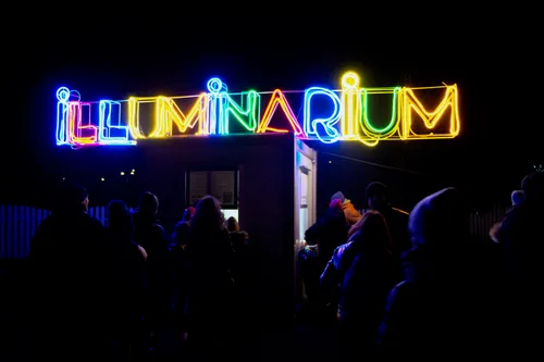 Виставка світла «Illuminarium» у парку Експоцентру на півдні Києві (1)